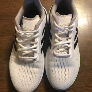 Size 6 - adidas Response Super White